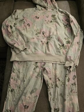 Urban Outfitters BDG 2XL Hoodie + Lrg Sweatpants Matching Set Floral Print RARE!